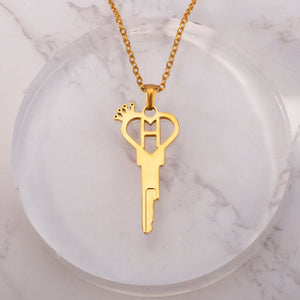 Queen Heart Shaped Key Necklace - Personalized Letters - Oxy - shop