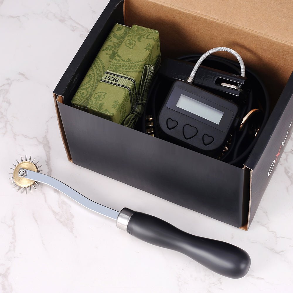 Mandy's Collar & Self Discpline Box - Oxy - shop