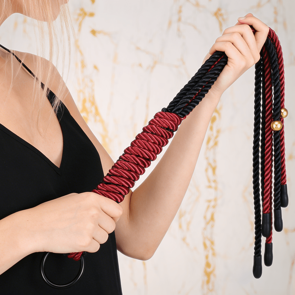 Red Oath – Rope or PU Flogger - Oxy - shop