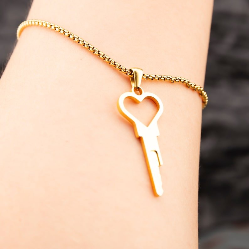 💝 Heart Shaped Key Necklace for chastity - Gold & Steel - Oxy-shop