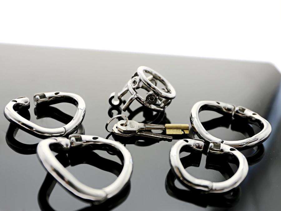 NC14 - CBT Micro Chastity 'Spikes Bracelet' - Oxy-shop