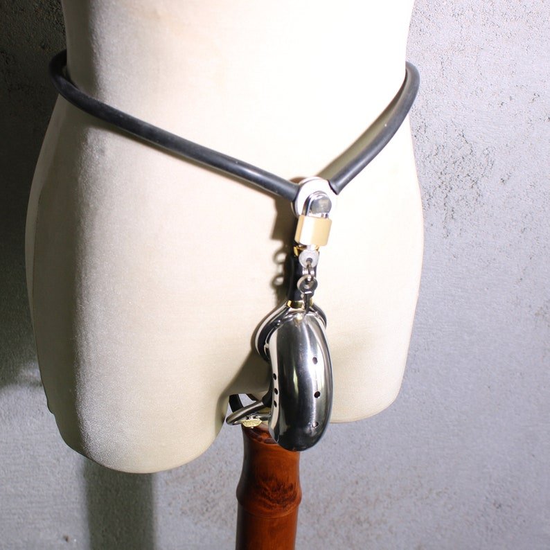 The Sissy Chastity Belt 03 - Oxy-shop